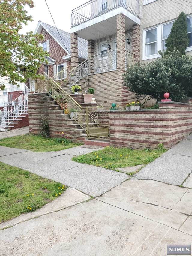 274 Belgrove Drive - Photo 1