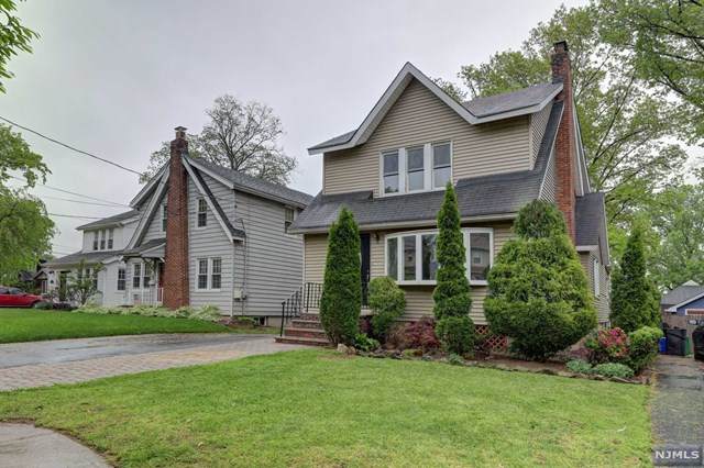 15 Montclair Avenue - Photo 1
