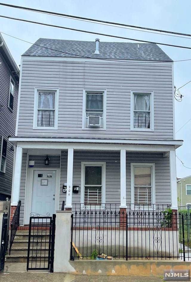 204 Summer Street - Photo 1