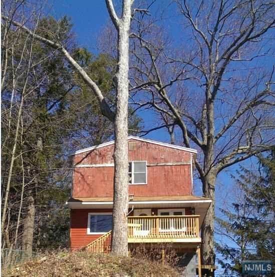 584 Lakeshore Drive - Photo 1