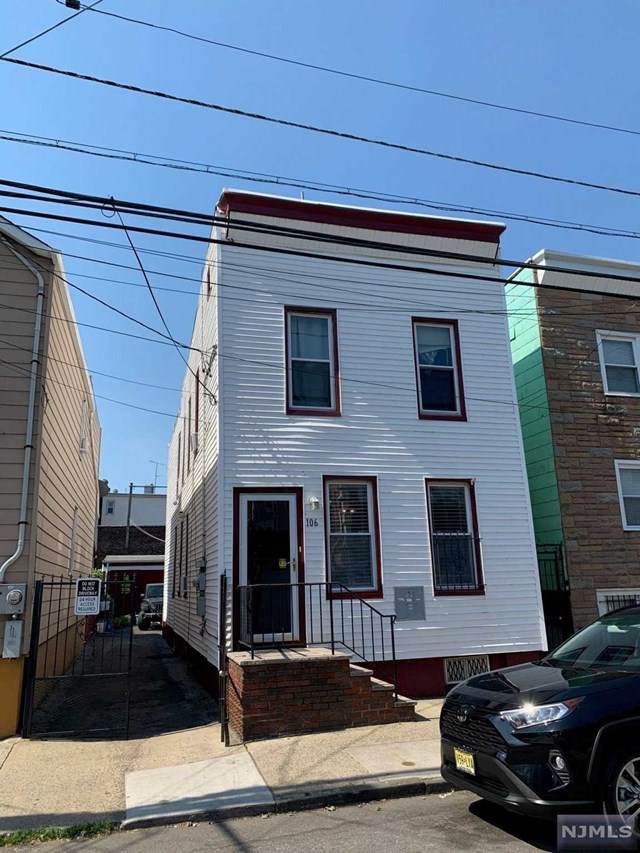 106 Nichols Street - Photo 1