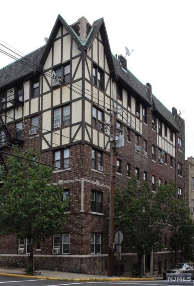 40 74th Street - Photo 1