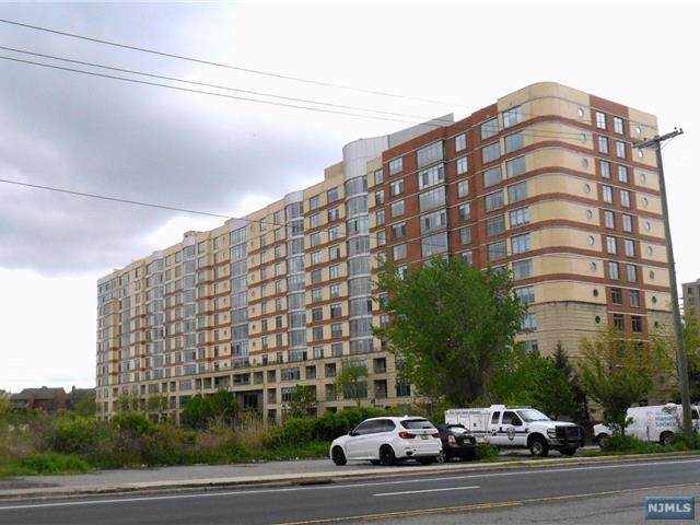 8100 River Road - Photo 1