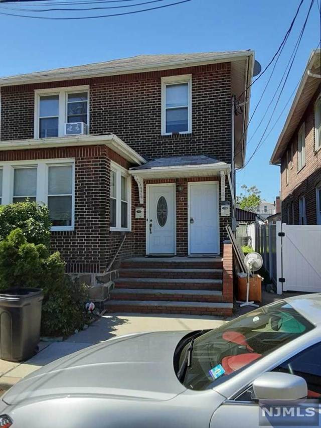 4 Laird Place - Photo 1