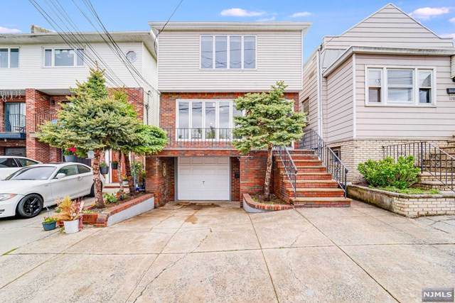 180 Mcadoo Avenue - Photo 1