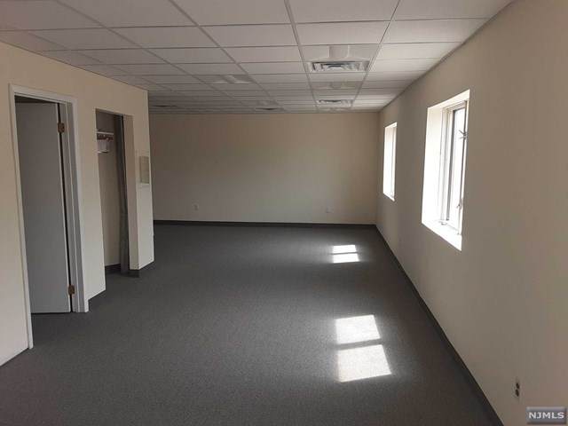 21-00 Morlot Avenue - Photo 1