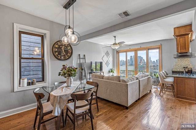 706 Palisade Avenue - Photo 1