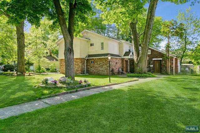 42 Van Arsdale Place - Photo 1