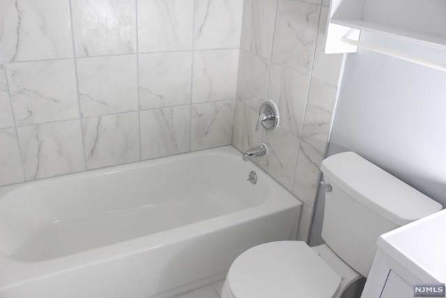 321 8th Street - Photo 1