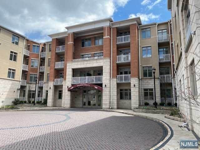 7400 River Road - Photo 1