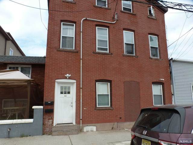 32 Charles Street - Photo 1