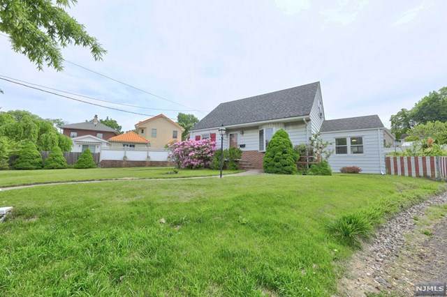 315 Riverside Avenue - Photo 1