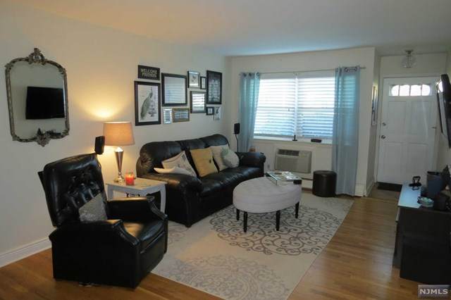 40 Regency Park - Photo 1
