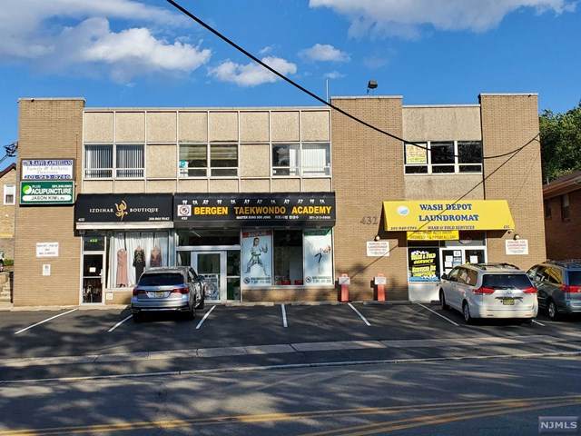 436 Bergen Boulevard - Photo 1