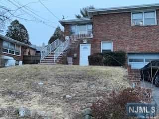 270 10th Street - Photo 1