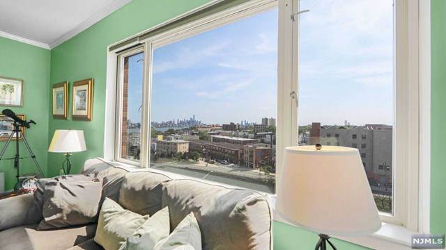 3312 Hudson Avenue - Photo 1