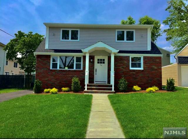 10 White Oak Drive - Photo 1