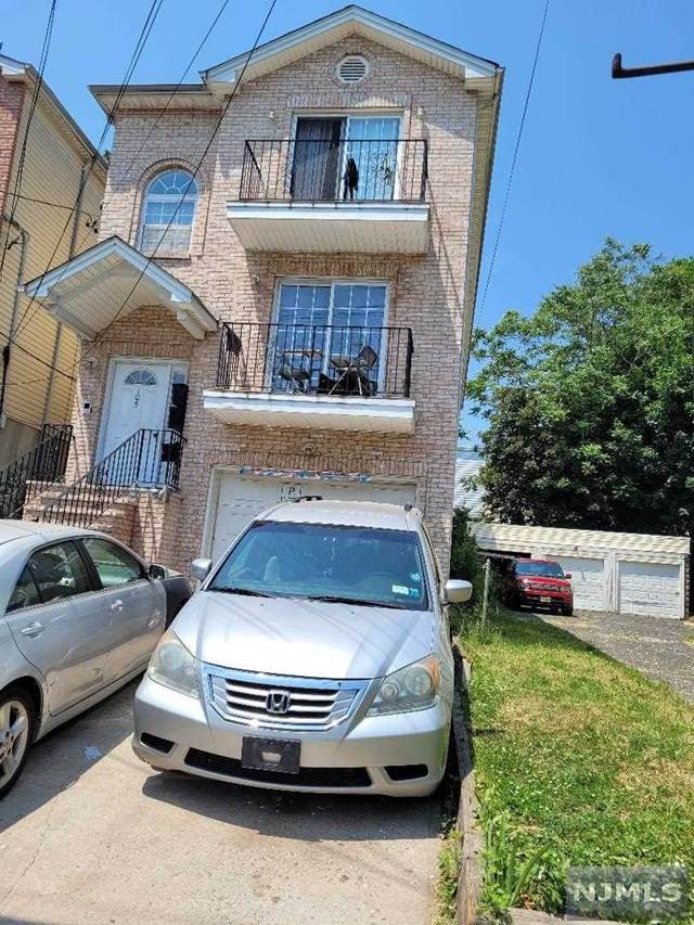 105 Stuyvesant Avenue - Photo 1