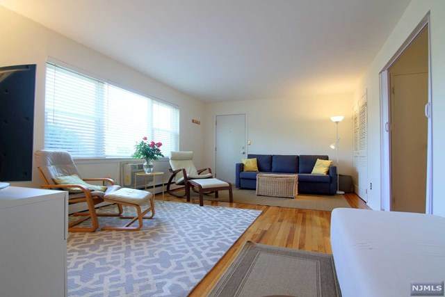 30 Rolling Ridge Road - Photo 1