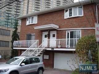 1611 Valley Street - Photo 1