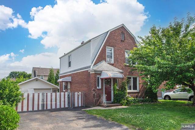 6 Stone Avenue - Photo 1