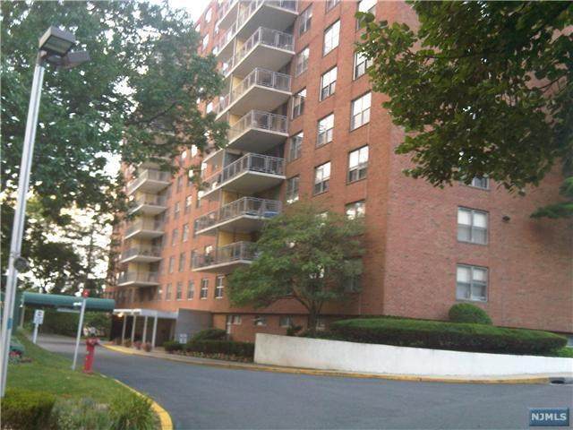 301 Beech Street - Photo 1