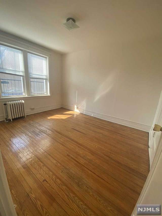 214 Lawton Avenue - Photo 1