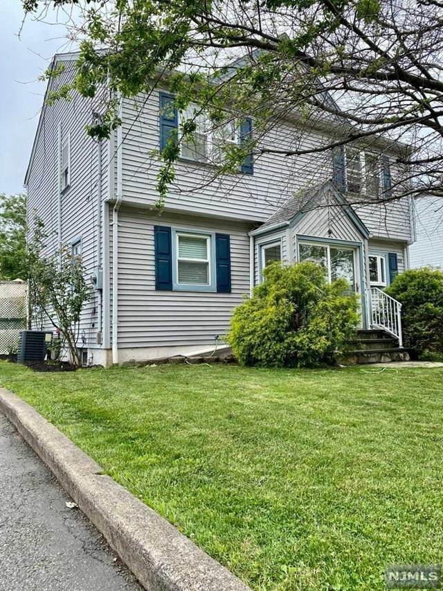 109 Elmwood Drive - Photo 1