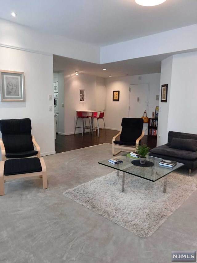 111 Mulberry Street - Photo 1
