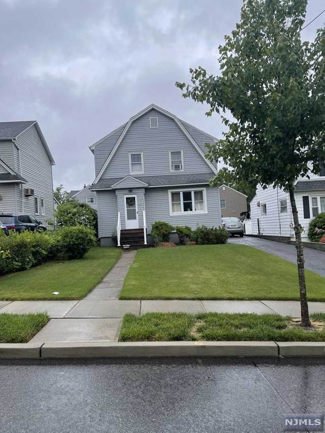 422 Sussex Road - Photo 1