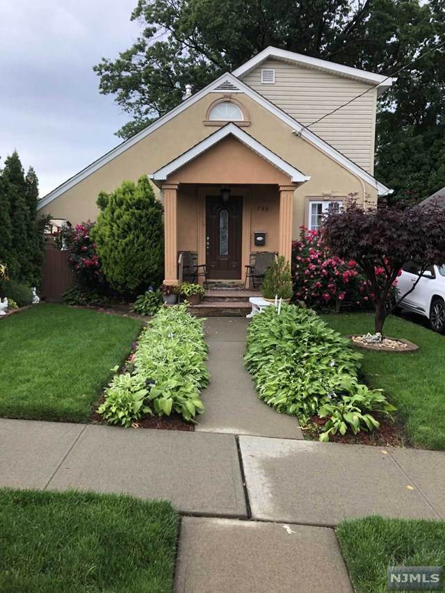 196 South Parkway - Photo 1