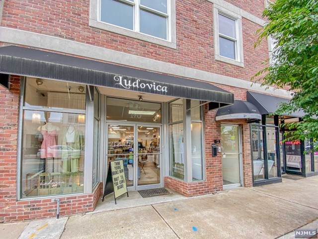 170 Westwood Avenue - Photo 1