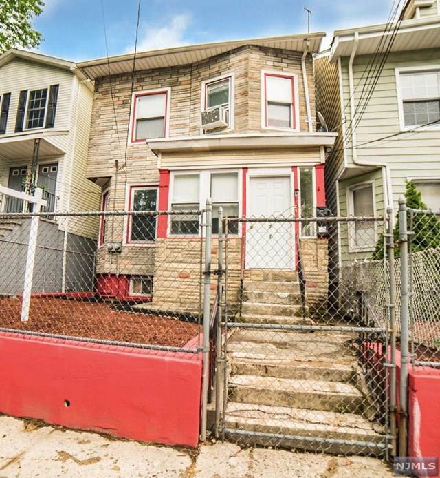 671 24th Street - Photo 1