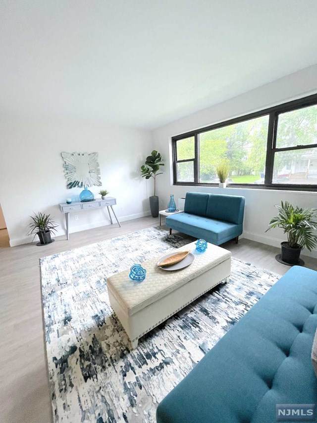25 Grand Avenue - Photo 1