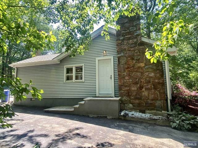 89 Marion Avenue - Photo 1