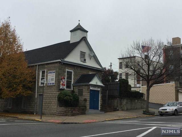 139 Bergen Avenue - Photo 1