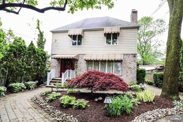 127-129 30th Street - Photo 1