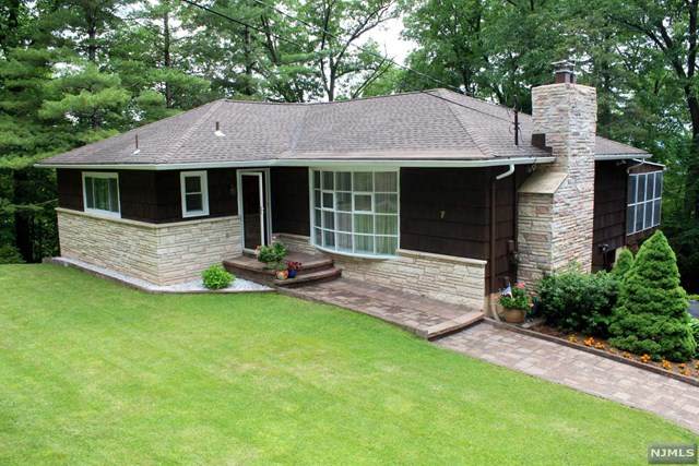 7 White Birch Road - Photo 1