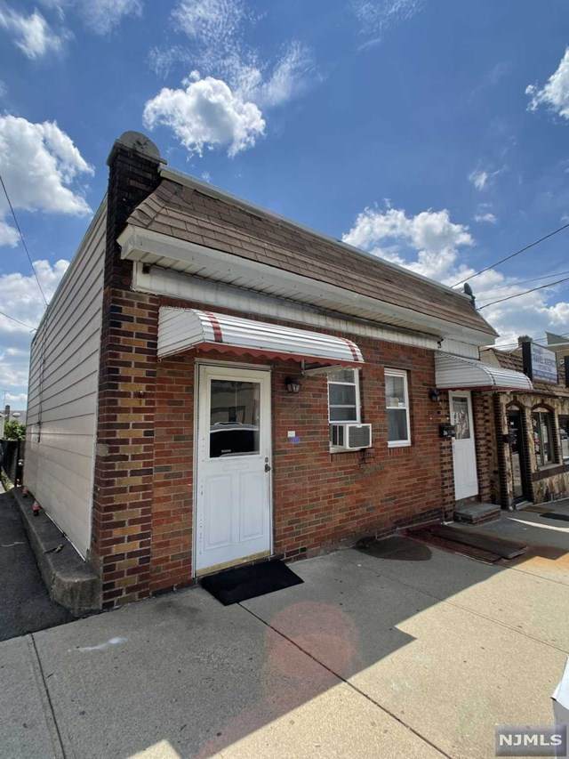 246 Harrison Avenue - Photo 1