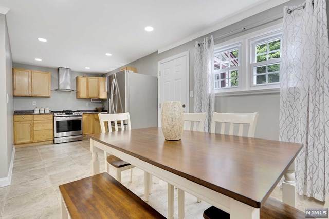 154 Silleck Street - Photo 1