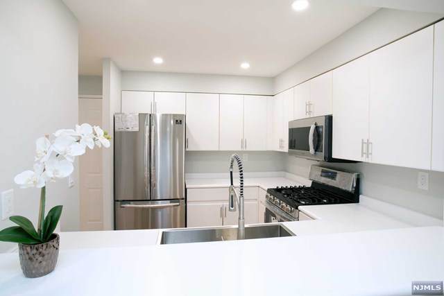 403 Ellery Court - Photo 1