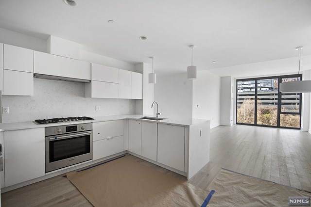 9 Ave At Port Imperial - Photo 1