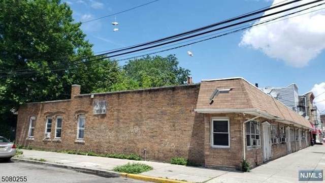 390 Monroe Street - Photo 1