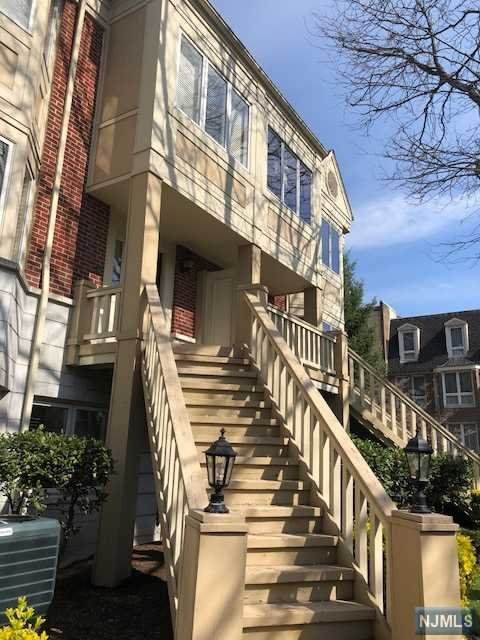 30 Lenox Court - Photo 1