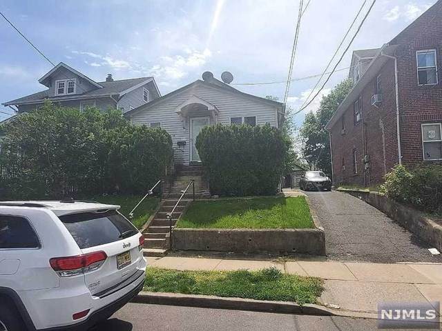 405 Clifton Boulevard - Photo 1