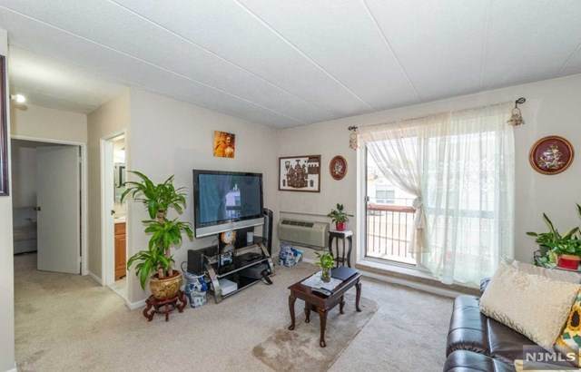 190 Morris Avenue - Photo 1