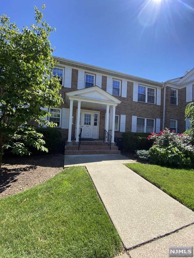 364 Ridgewood Avenue - Photo 1