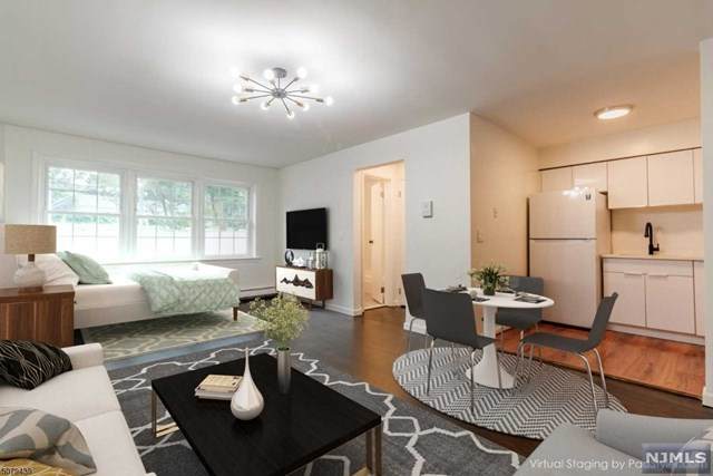 605 Grove Street - Photo 1