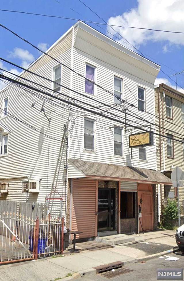 96 Summer Avenue - Photo 1