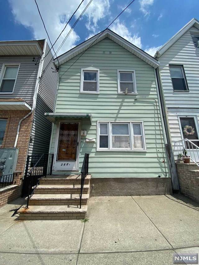 248 1/2 Chestnut Street - Photo 1
